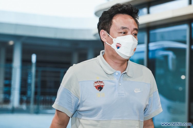 骚操作！博主：20年丁勇赛前都会找对方外援国米vs巴黎欧冠决赛，提出给对方一份合同