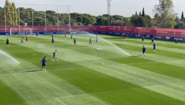 塞尔：汉茨科参加马竞练习  ，卡尔多索预计未来几天回归合练