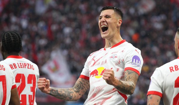 希勒：踢欧冠的没争过第15的，塞斯科争夺战纽卡输给曼联令人失望